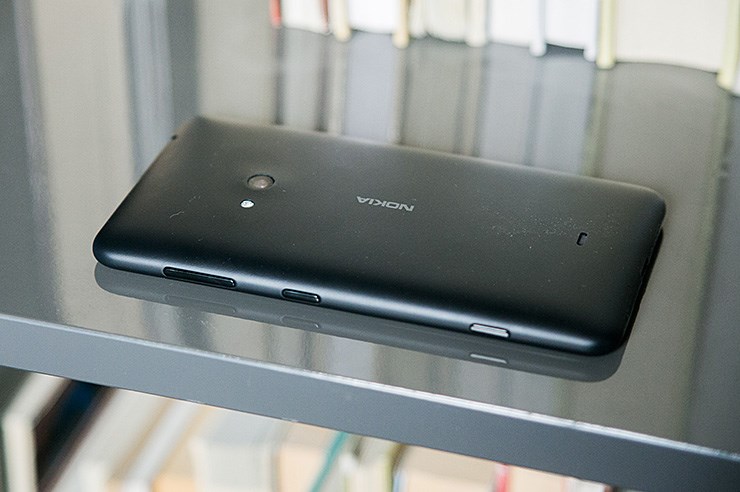 Nokia Lumia 625 (2).jpg